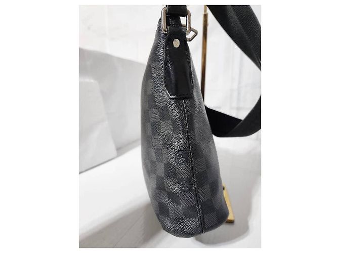 LOUIS VUITTON Borsa a Spalla Mick PM Damier Graphite Nero/Grigio - vista 6