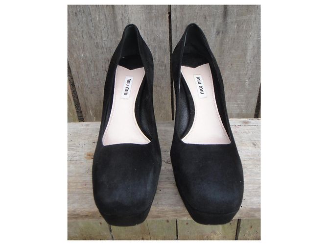 Décolleté Miu Miu Nere in Camoscio 10 cm Nero - vista 3