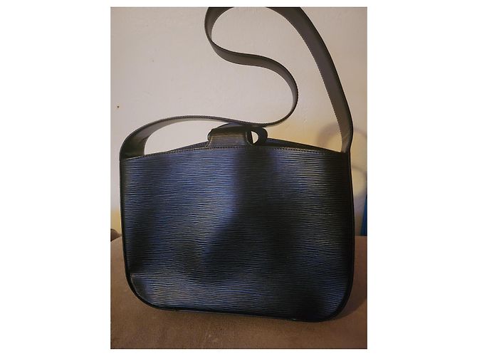 Autre Marque Louis Vuitton Epi Reverie Borsa in pelle nera Nero - vista 6