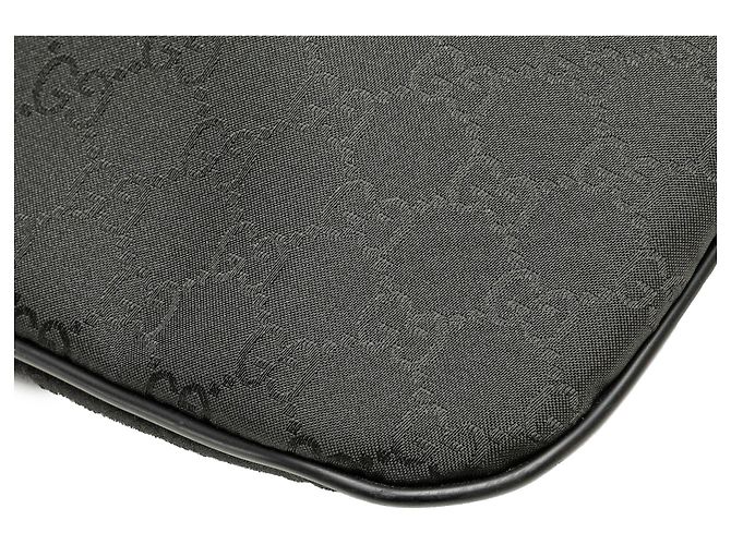 Borsa a tracolla in nylon GG nera di Gucci Nero - vista 11
