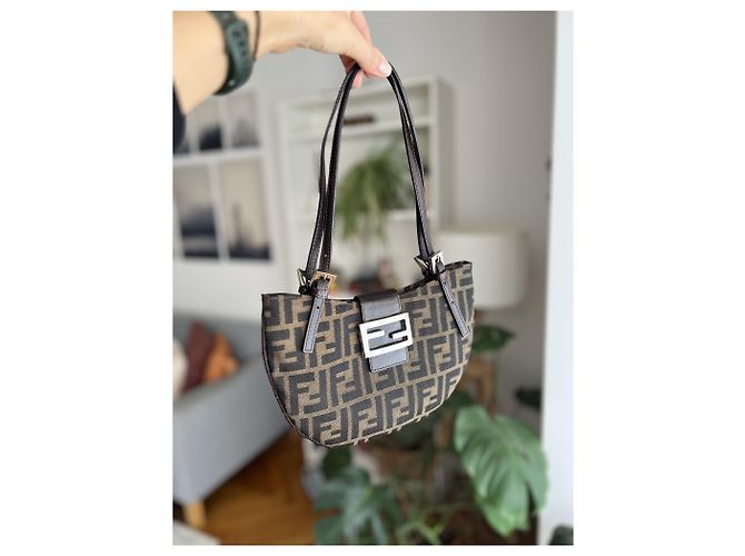 Borsa croissant Fendi zucca Marrone Cioccolato - vista 10