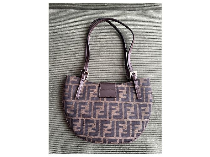 Borsa croissant Fendi zucca Marrone Cioccolato - vista 9