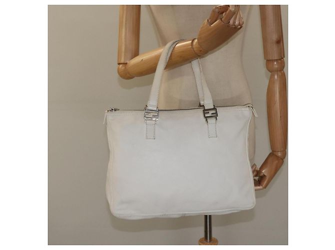Borsa a mano FENDI in pelle bianca e argento Auth hk2612 Bianco - vista 22