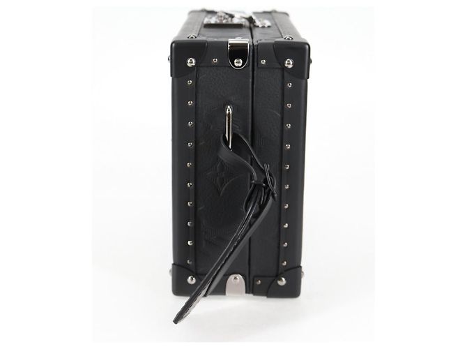 LOUIS VUITTON Monogram Shadow Clutch scatola Borsa Clutch Nera M12876 LV Auth BA1720SM Nero - vue 4