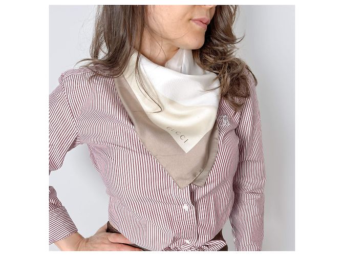 Gucci Bicolor Seidenfoulard mit Flechtmuster Mehrfarben - Ansicht 2