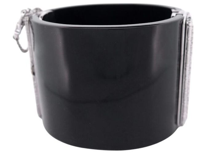 BRACCIALE CHANEL MANCHETTE LOGO CC CRISTALLI 16 CM 2011 BRACCIALE NERO IN RESINA - vista 3