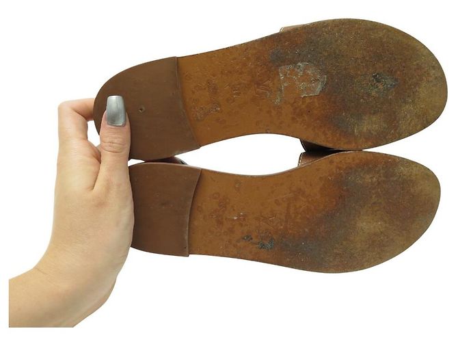 LOUIS VUITTON FLACHE MULES LOCK IT 37 CAMEL GRAINLEDER-SANDALEN Kamel - Ansicht 7