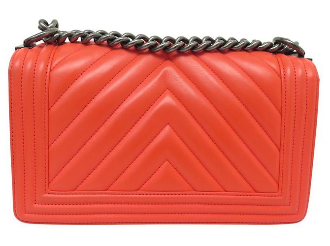 BORSA CHANEL BOY MEDIA IN PELLE CHEVRON CORALLO CON TRACOLLA Rosa - vista 2