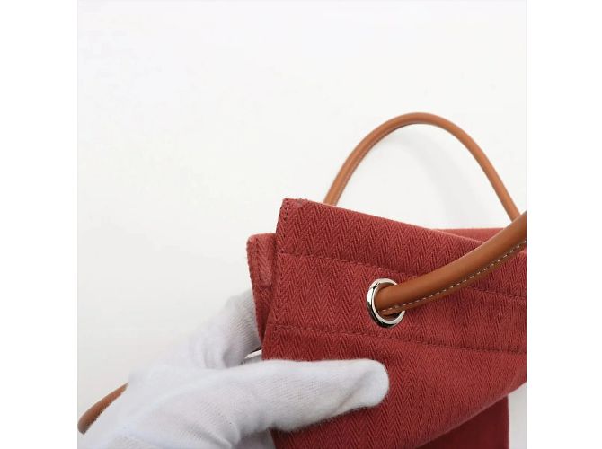 Borsa a spalla in pelle e tela Aline MM di Hermès Bordò - vista 9