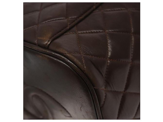 CHANEL Matelassé COCO Marchio Vanity Pouch Pelle di Agnello Marrone Scuro CC Auth 123070 - view 16