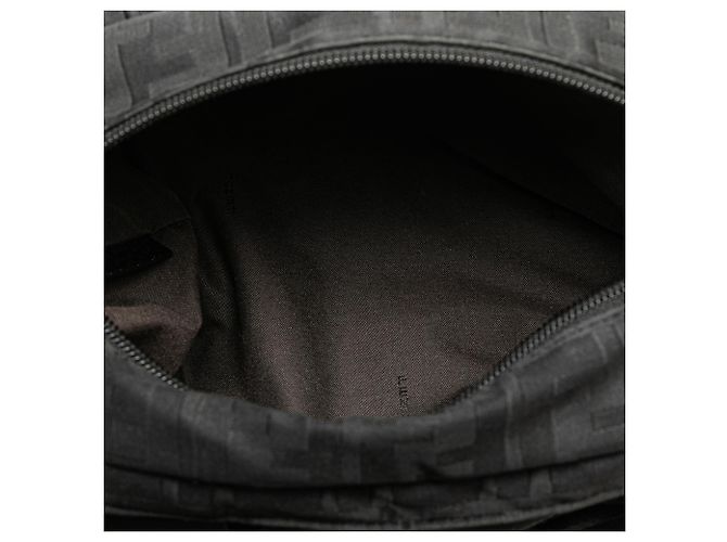 Borsa Fendi in nylon nero Zucca con zip - vista 4