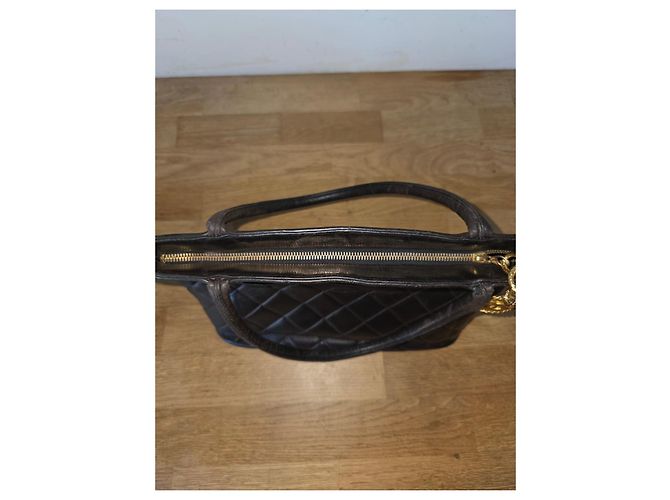 Medaillon Borsa Chanel Medallion in pelle caviar Marrone scuro - vista 10