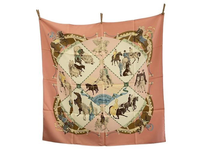 Hermès Carré 90 Museo Vivo del Cavallo Chantilly Sciarpa in Seta Multicolore Rosa - vista 2