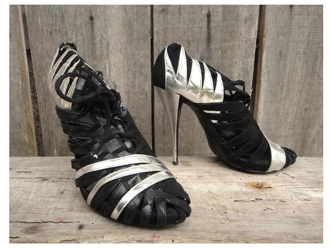 Décolleté Pierre Hardy in pelle nera e argento con tacco 11cm Nero - vista 2