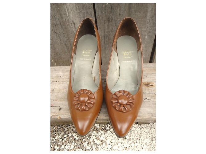 Autre Marque Régina Pumps aus Leder hellbraun 8 cm Absatz - Ansicht 3