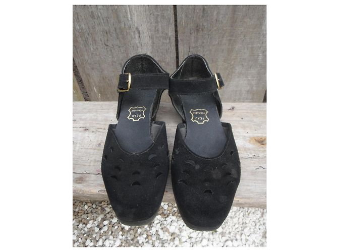 Autre Marque Sandali in suede traforato nero 37 - vista 3