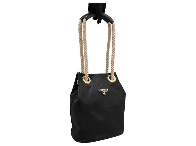 Borsa a secchiello piccola in Re-Nylon di Prada Mariner Nero - vista 3