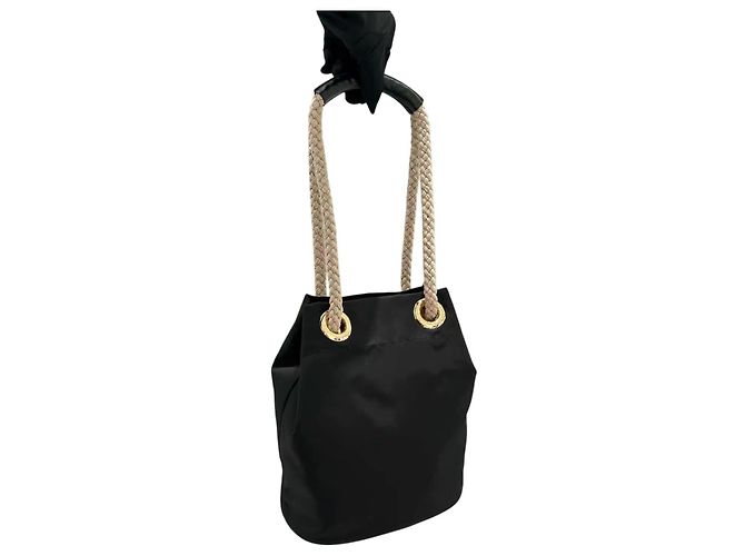 Borsa a secchiello piccola in Re-Nylon di Prada Mariner Nero - vista 4