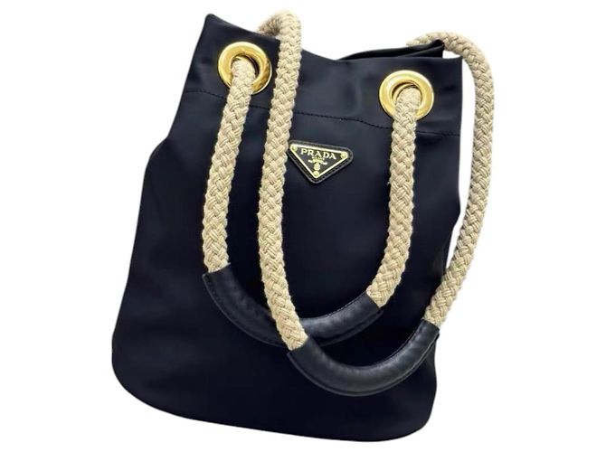 Borsa a secchiello piccola in Re-Nylon di Prada Mariner Nero - vista 5
