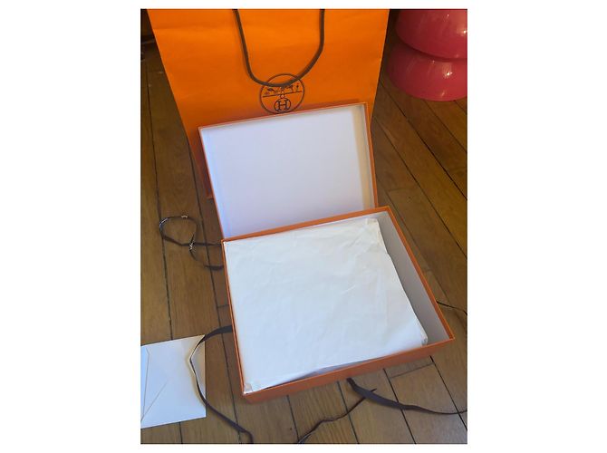 Borsa a mano Hermès Little Arch in pelle taupe - vista 14