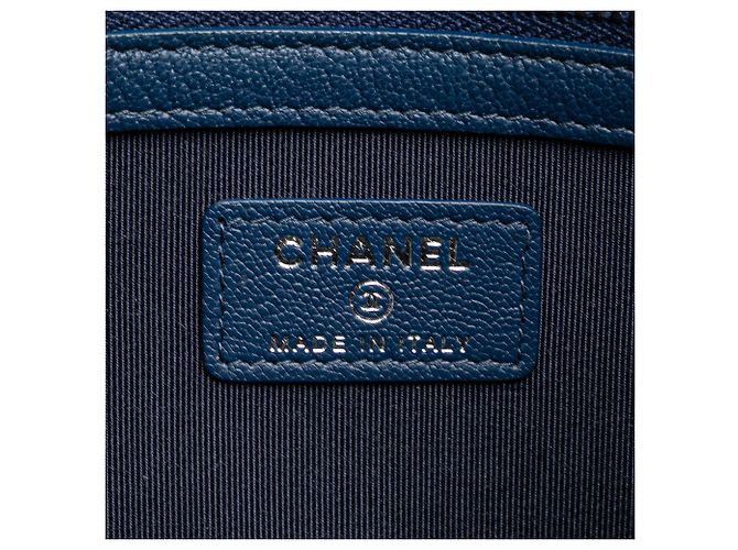 Chanel Blu Medio Pelle di Vitello Invecchiata Gabrielle O Clutch - vista 5