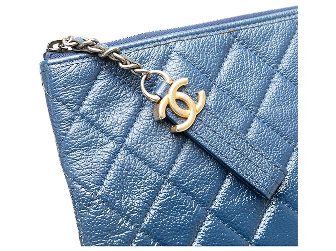 Chanel Blu Medio Pelle di Vitello Invecchiata Gabrielle O Clutch - vista 8