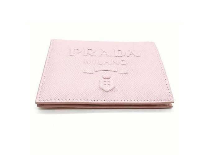 Billetera bi-fold Saffiano de Prada en rosa - vista 3