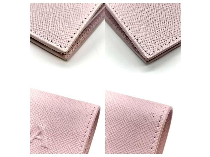 Billetera bi-fold Saffiano de Prada en rosa - vista 5