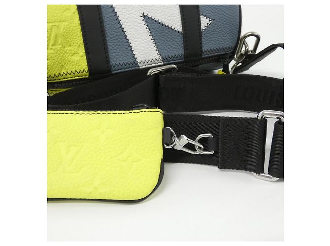 Borsa a Spalla Louis Vuitton Day Break Polochon M59927 Grigio Giallo - vista 8