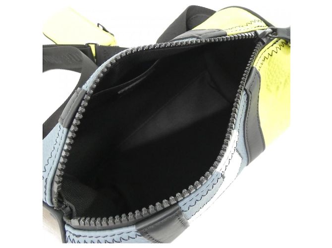 Borsa a Spalla Louis Vuitton Day Break Polochon M59927 Grigio Giallo - vista 9