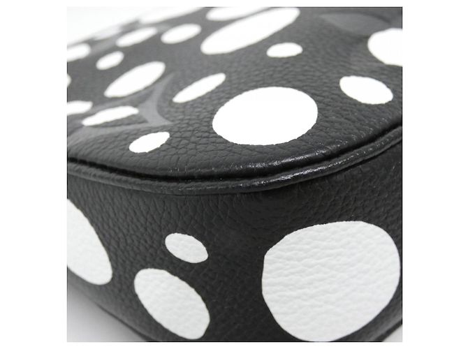 Louis Vuitton Monogram Empreinte Multi Pochette Accessori Nero - vista 3