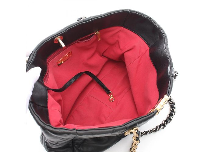 Borsa Tote Matelassé Chanel 19 Nero - vista 4