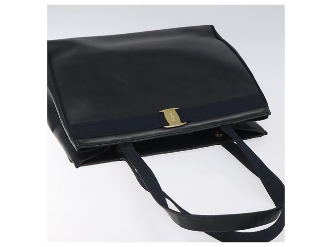 Borsa Tote Vala in pelle blu navy oro di Salvatore Ferragamo Auth bs26090 - vista 6