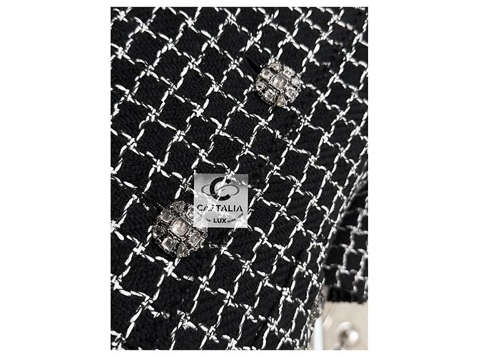 Chanel Artisanal CC Knöpfe schwarze Tweedjacke 38 FR - Ansicht 10