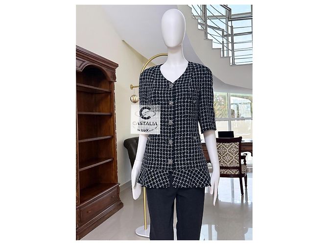 Chanel Artisanal CC Knöpfe schwarze Tweedjacke 38 FR - Ansicht 5