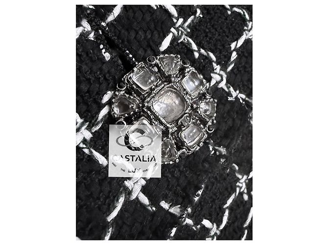 Chanel Artisanal CC Knöpfe schwarze Tweedjacke 38 FR - Ansicht 7