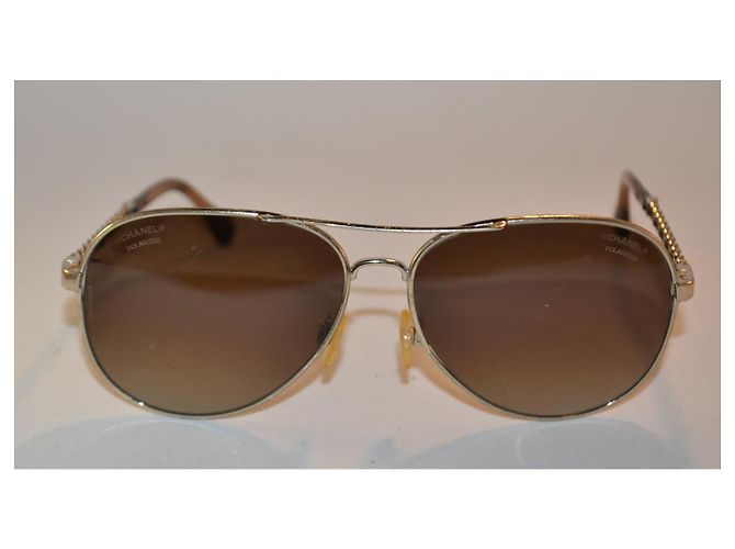 Occhiali da sole Chanel polarizzati oro D'oro - vista 2