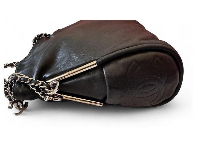 Chanel Modern Hobo Chain Around Slouch Bag Pelle di agnello nera Nero - vista 5