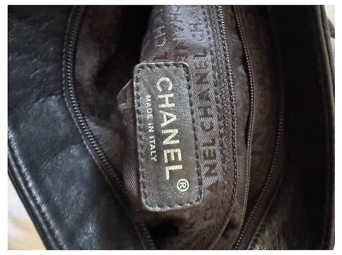 Chanel Modern Hobo Chain Around Slouch Bag Pelle di agnello nera Nero - vista 6