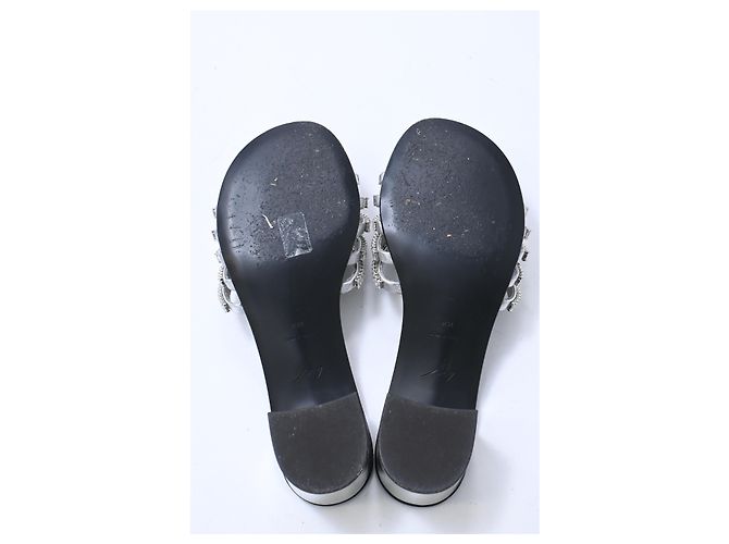 Sandali in pelle argentata decorati con cristalli Giuseppe Zanotti Argento Metallico - vista 15