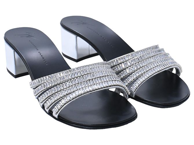 Sandali in pelle argentata decorati con cristalli Giuseppe Zanotti Argento Metallico - vista 4