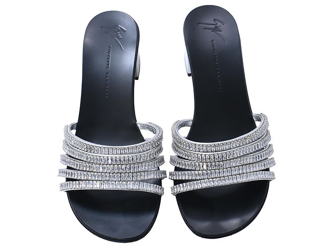 Sandali in pelle argentata decorati con cristalli Giuseppe Zanotti Argento Metallico - vista 5