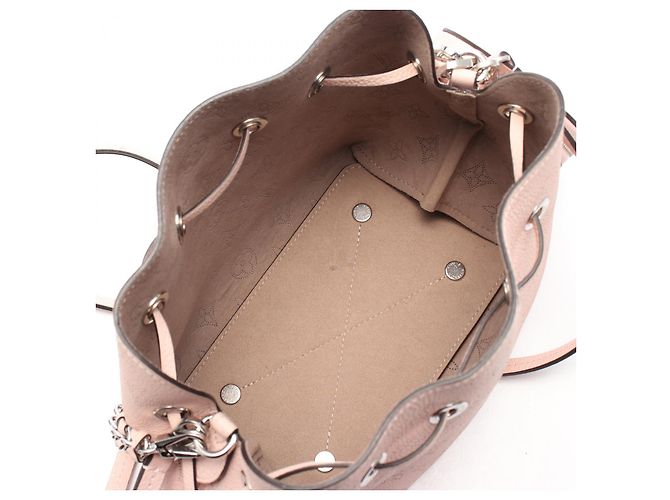 Jasmin Borsa Louis Vuitton Mahina Bella M23195 Rosa - vista 3