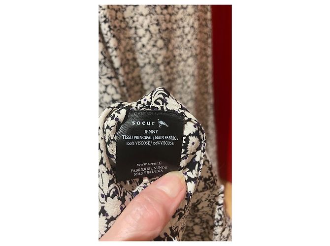 Saia Soeur Preta e Creme de Viscose com Babado Preto Cru - vista 7