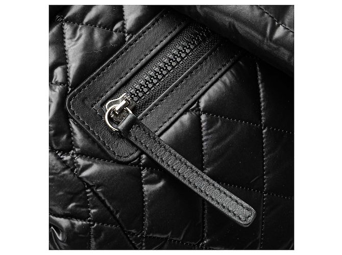 Chanel Trolley Rolling Case in nylon trapuntato nero Coco Cocoon - vista 8