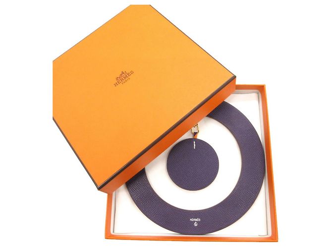Portachiavi a cerchio charm Petit H di Hermès Porpora - vista 3