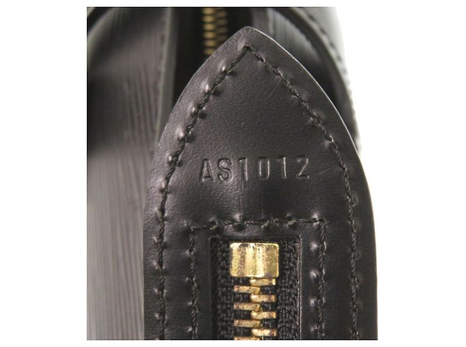 Borsa a spalla Saint Jacques in pelle Epi Louis Vuitton Nero - vista 11