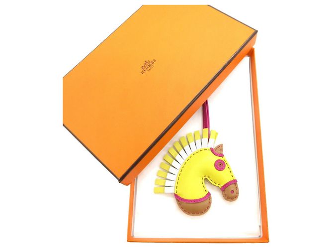 Hermès Portachiavi Hermes GG Camayille in Lime D'oro - vista 3