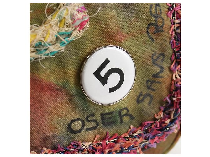 Borsa a spalla CHANEL ricamata graffiti in tela e pelle khaki CC Auth yk18413SM Cachi - vista 20