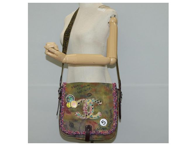 Borsa a spalla CHANEL ricamata graffiti in tela e pelle khaki CC Auth yk18413SM Cachi - vista 31
